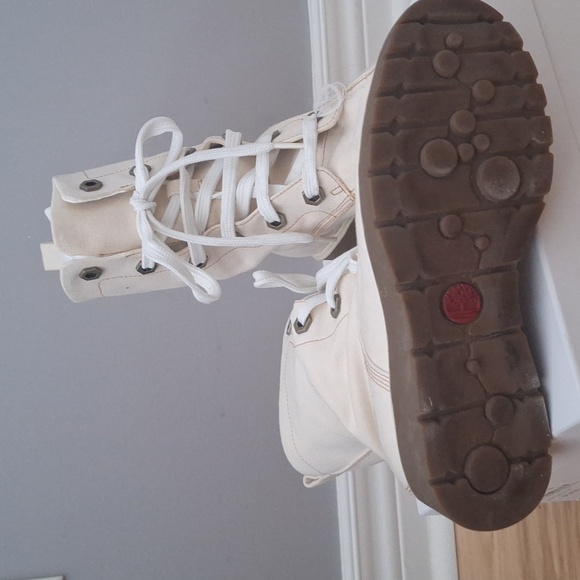 Timberland laced up boot - Picture 3 of 5